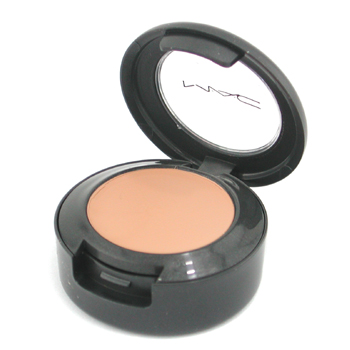 M.A.C. Studio Finish Concealer SPF 35